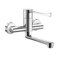 Sekwencyjna mechaniczna bateria ścienna do umywalki Sekwencyjna bateria mechaniczna z ruchomą wylewką Delabie 2436S